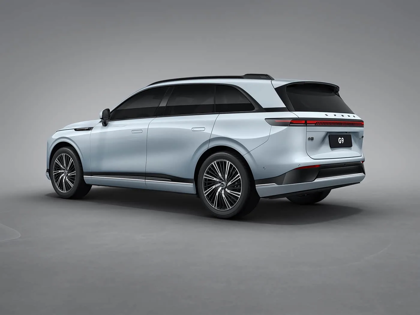 Xpeng G9 سيارة كهربائية فاخرة ذات 4 أبواب و5 مقاعد SUV طاقة جديدة MPV هاتشباك مع وضع محرك الدفع الرباعي PHEV ومحرك EV يسار