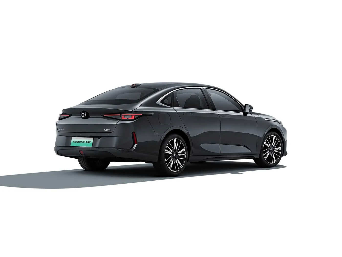 سيارة Changan Qiyuan A05 المدمجة EV سيارة طاقة جديدة مع محرك EV هجين سريع الشحن يسار التوجيه