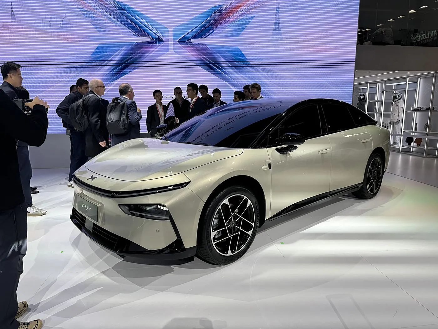 إصدار محدود من سيارة EV XPENG P7+، هاتشباك كهربائية نقية ذات 5 مقاعد، تصميم جديد، توجيه يسار، سرعة قصوى تبلغ 685 كيلومترًا، مركبة طاقة جديدة