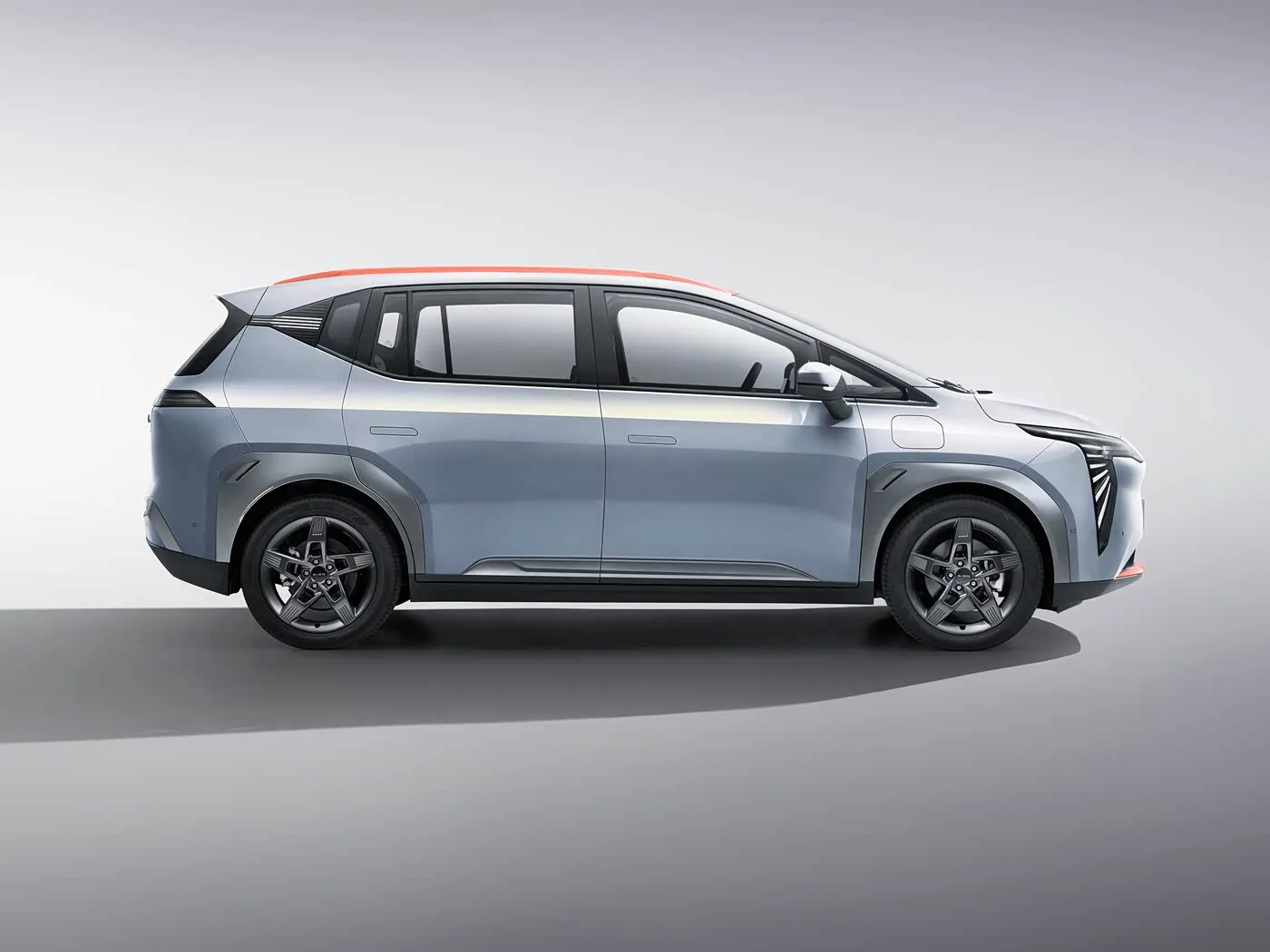 GAC Aion Y Plus سيارة كهربائية نسخة القيادة الذكية 5 أبواب 5 مقاعد EV SUV 150Kw سيارة طاقة جديدة للبيع