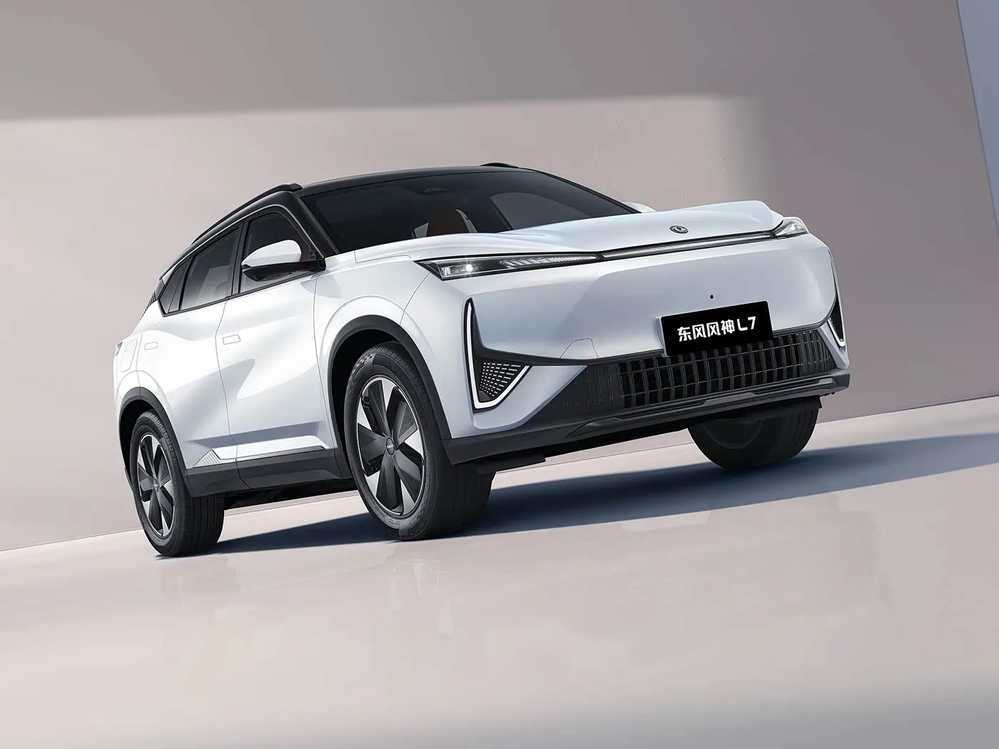 Dongfeng Aeolus L7: سيارة EV/PHEV SUV ذات 5 مقاعد، مقاعد جلدية فاخرة ذات لمسات ممتازة، سيارة طاقة جديدة طويلة المدى