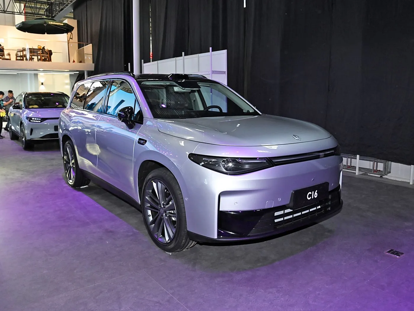 Leapmotor C16 5-Door 6-Seater EV SUV 4WD وضع القيادة التوجيه الأيسر وقود كهربائي وهجين طاقة جديدة