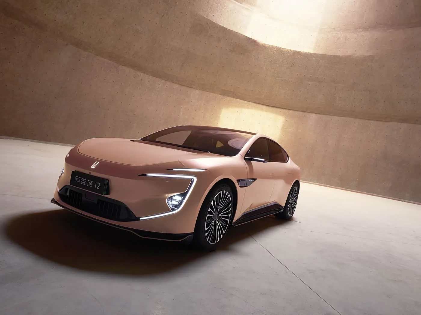 Avita 12 Royal Theatre Edition Electric SUV سيارة كهربائية نقية فاخرة مع إعلانات 3.0 لتجربة قيادة متميزة