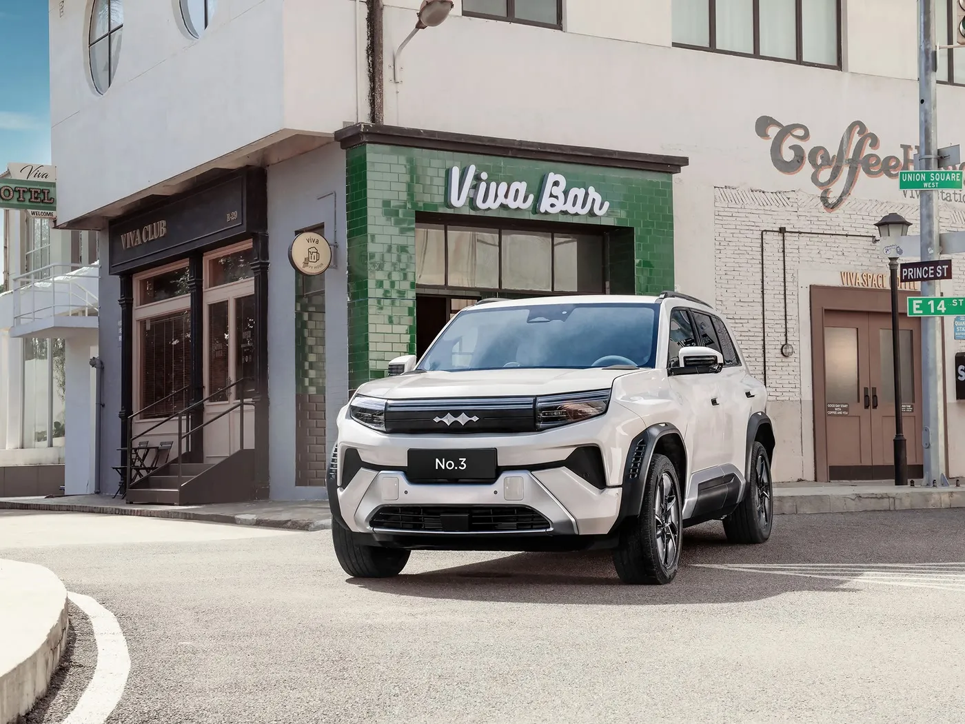 BYD Equation Leopard Titanium 3 سيارة الدفع الرباعي المدمجة الكهربائية النقية مع نطاق CLTC يبلغ 501 كم، L2 ADAS وأداء AWD/RWD، 4 أبواب و5 مقاعد ونظام تثبيت السرعة كامل السرعة