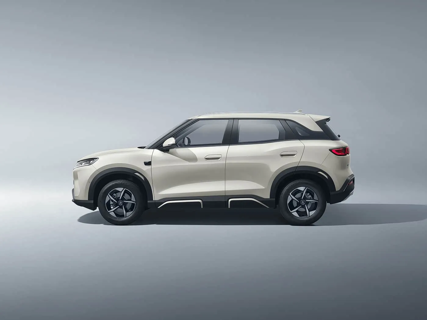BYD Yuan UP Vitality Edition، سيارة الدفع الرباعي الكهربائية النقية طويلة المدى، e Platform 3.0، مركبة ركاب حضرية جديدة تعمل بالطاقة