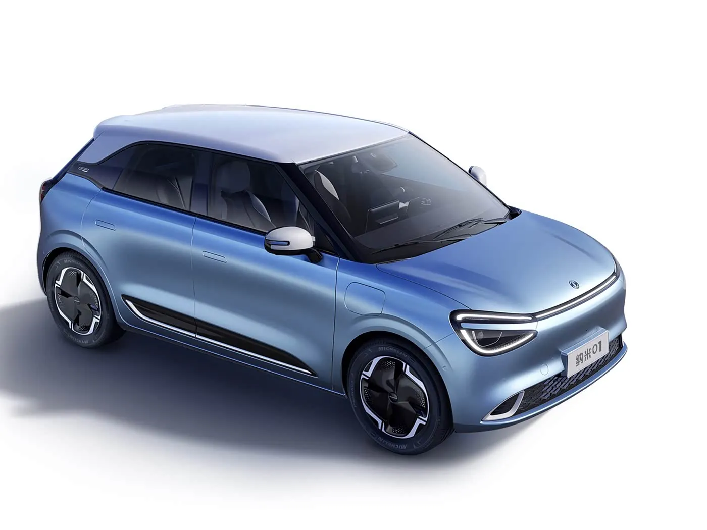 Dongfeng Nami 01 سيارة كهربائية مدمجة بالكامل ذات دفع رباعي عالية السرعة وطويلة المدى للتنقل في المناطق الحضرية والعائلية