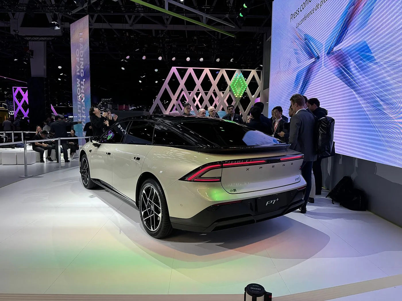 إصدار محدود من سيارة EV XPENG P7+، هاتشباك كهربائية نقية ذات 5 مقاعد، تصميم جديد، توجيه يسار، سرعة قصوى تبلغ 685 كيلومترًا، مركبة طاقة جديدة