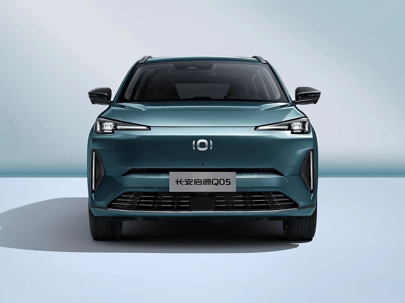 تشانجان NEVO Q05 Hybrid Electric SUV، علبة تروس أوتوماتيكية طويلة المدى، 5 أبواب، 5 مقاعد، جلد داخلي يسار