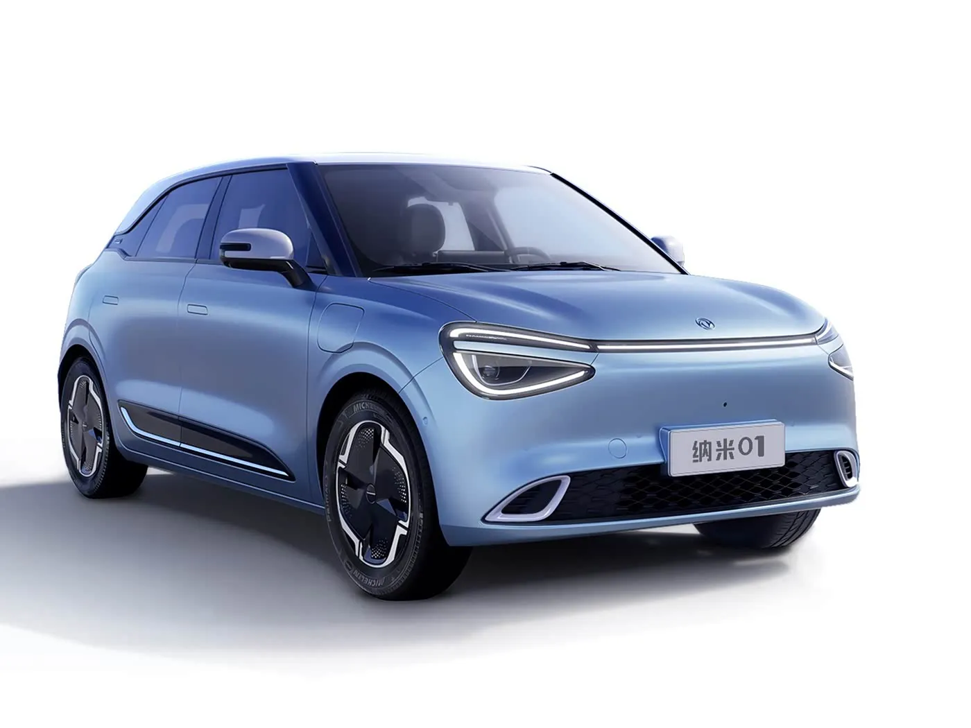 Dongfeng Nami 01 سيارة كهربائية مدمجة بالكامل ذات دفع رباعي عالية السرعة وطويلة المدى للتنقل في المناطق الحضرية والعائلية