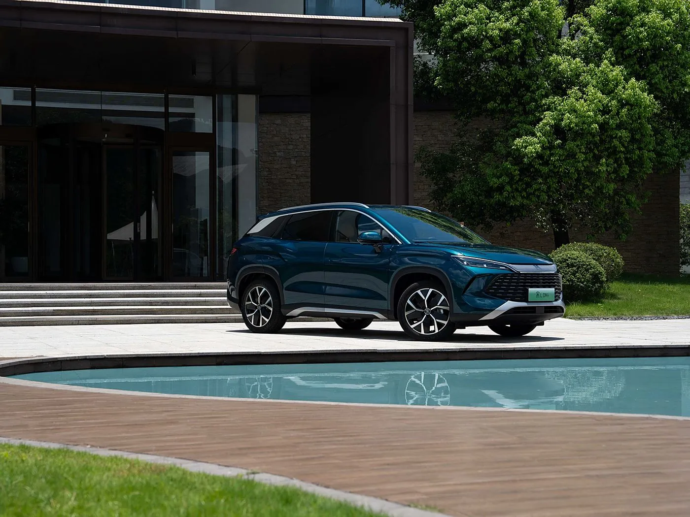 BYD Song L DM-i Compact PHEV SUV طويلة المدى، مركبة طاقة جديدة عالية السرعة DiPilot 2.0 مقاعد مدفأة كاميرا بانورامية 360 درجة