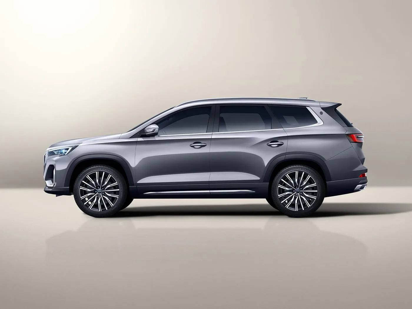 العلامة التجارية الجديدة Chery Jetour X90 PLUS SUV مقاعد جلدية ذات محرك أوتوماتيكي Euro VI