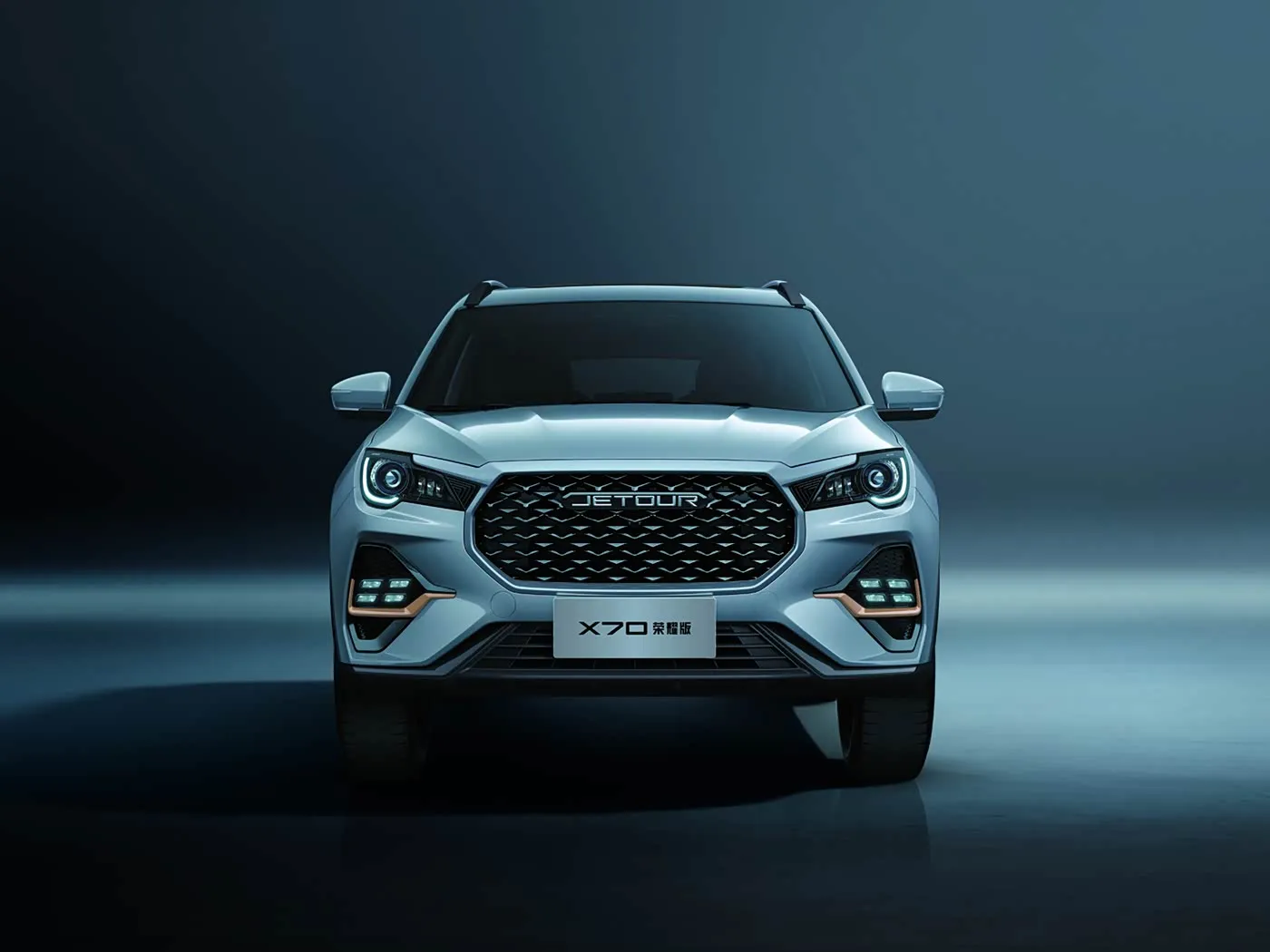 العلامة التجارية الجديدة شيري جيتور X70 SUV محرك أوتوماتيكي Euro VI الانبعاثات سبيكة سقف رف الكاميرا الخلفية مقاعد جلدية