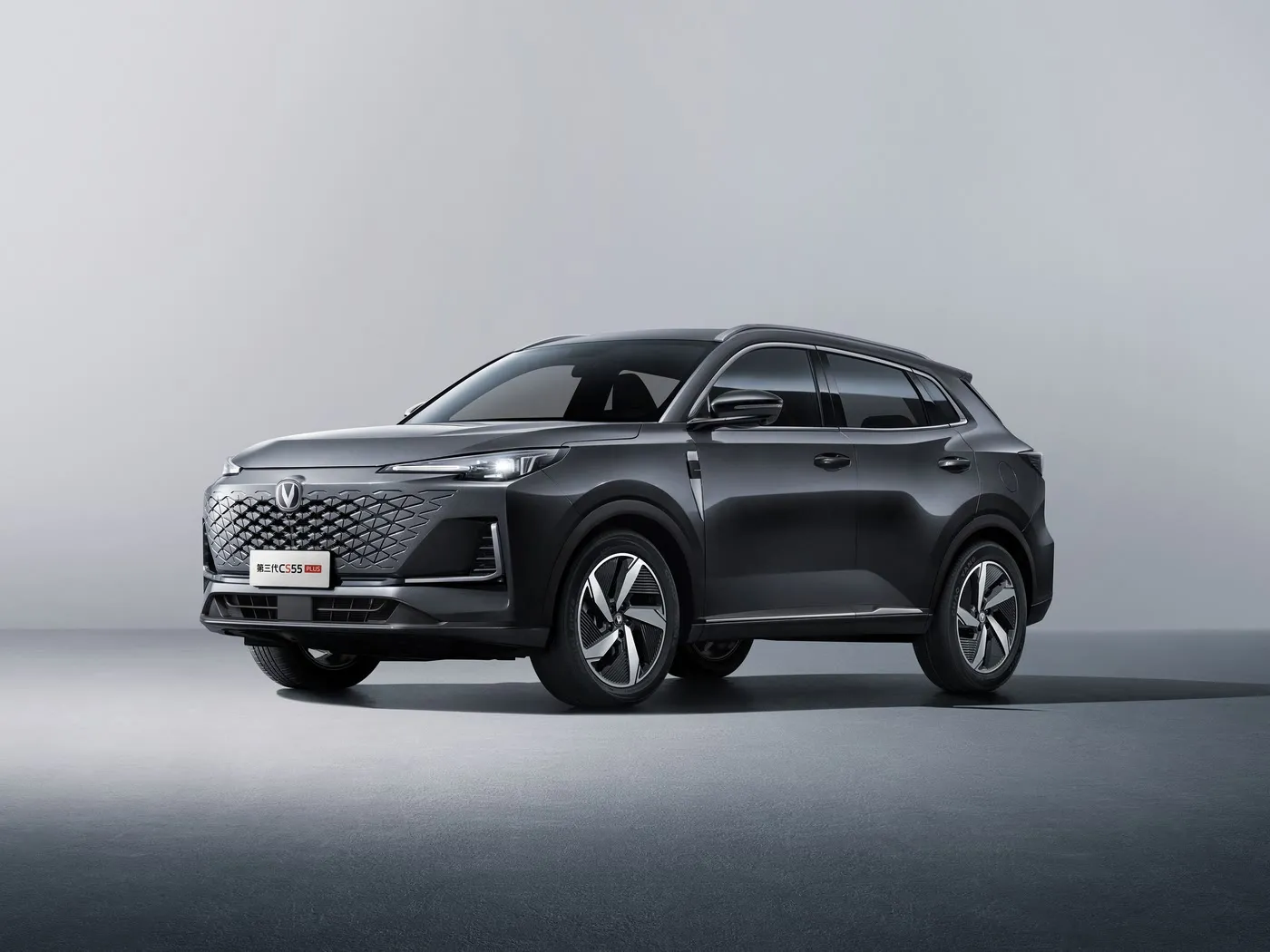 Changan CS55 PLUS Compact SUV 190km/h Top Speed, 360&deg; Camera, Dual-Zone AC & JBL Audio Premium Trims