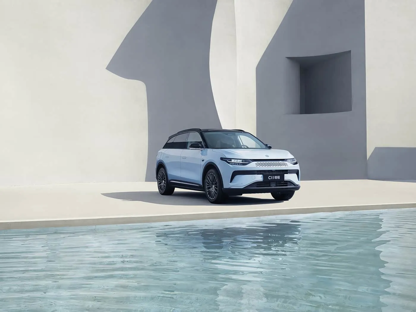 Leapmotor C11 Comfort Version سيارة الدفع الرباعي الكهربائية الهجينة PHEV مع مركبة طاقة جديدة ذات نطاق ممتد