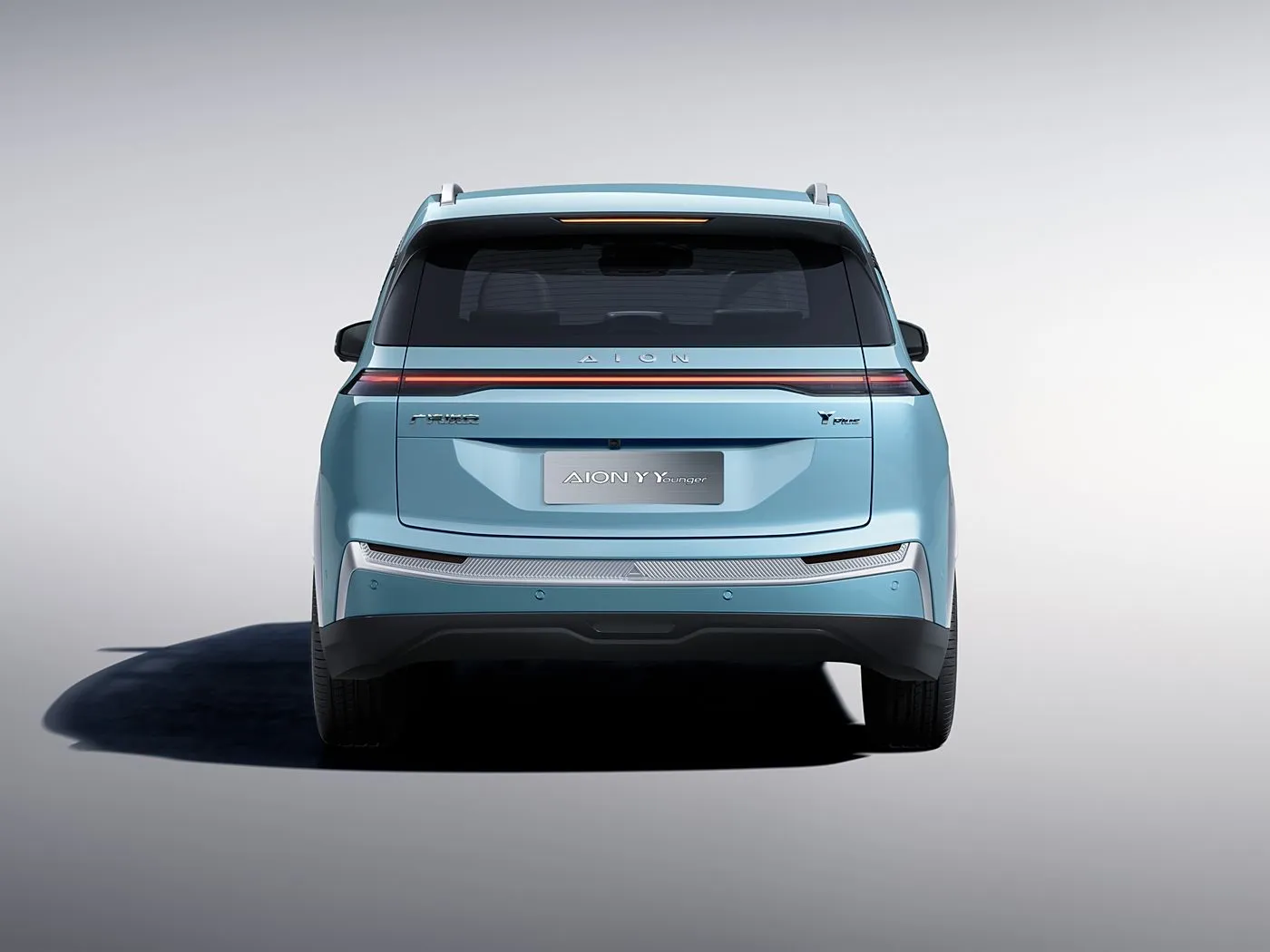 GAC Aion Y Plus سيارة كهربائية نسخة القيادة الذكية 5 أبواب 5 مقاعد EV SUV 150Kw سيارة طاقة جديدة للبيع